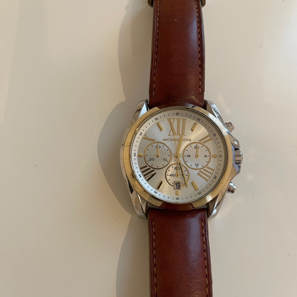 MICHAEL KORS TWO-TONE WATCH.